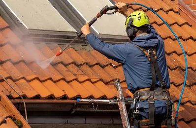 Démoussage et hydrofuge de toiture à Rollot
